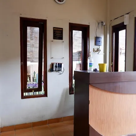Khresna Guest House Malioboro Mitra Reddoorz-3